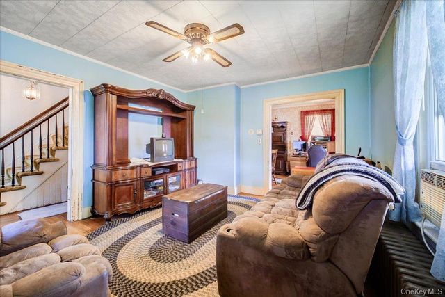 5 Maple Street, Beacon, NY 12508