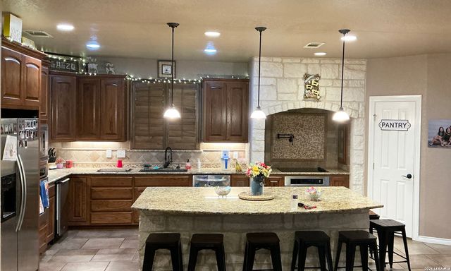 601 state highway 123, Stockdale, TX 78160