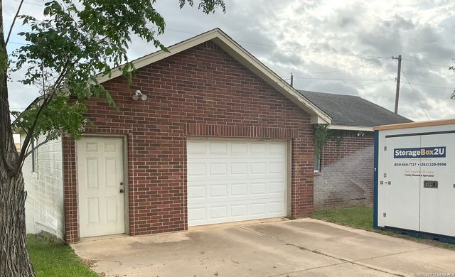 601 state highway 123, Stockdale, TX 78160