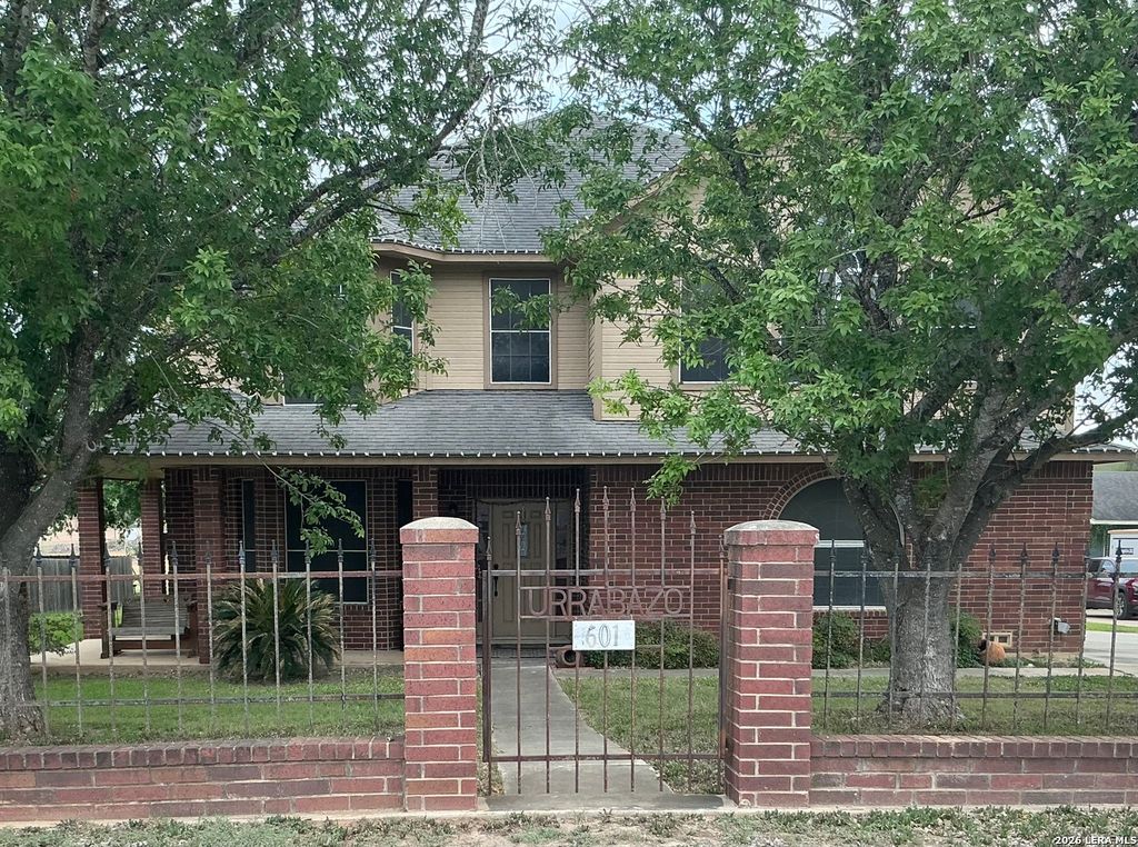 601 state highway 123, Stockdale, TX 78160