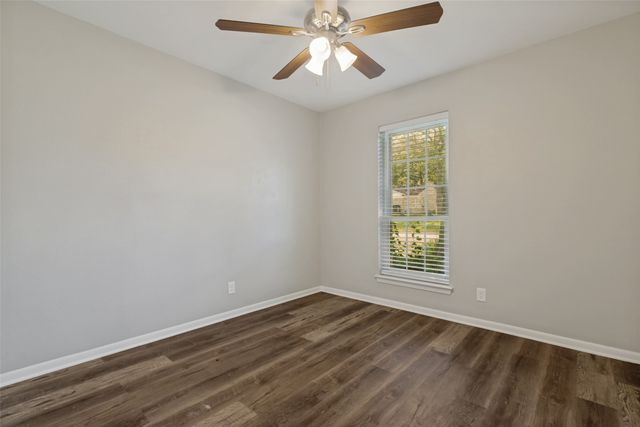 914 S Hyde Park Avenue, Denison, TX 75020