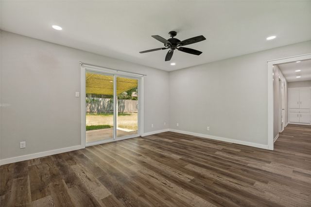 914 S Hyde Park Avenue, Denison, TX 75020