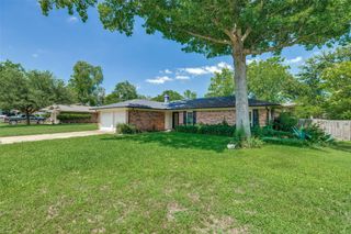 914 S Hyde Park Avenue, Denison, TX 75020