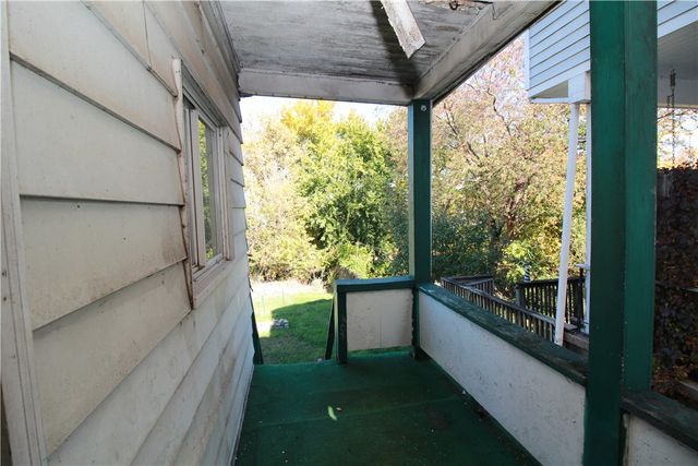 814 Etna St, Mckees Rocks, PA 15136