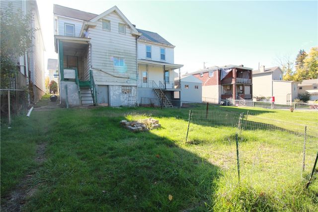 814 Etna St, Mckees Rocks, PA 15136