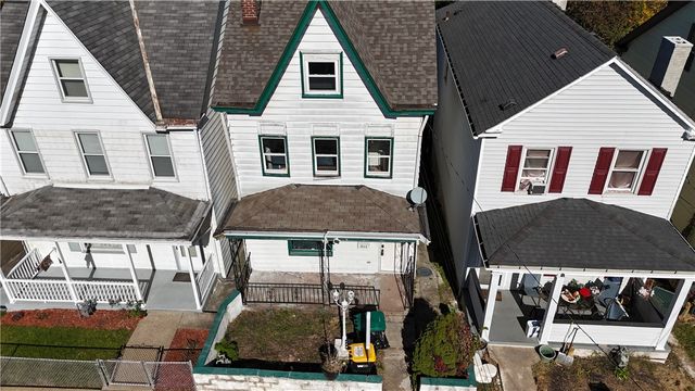 814 Etna St, Mckees Rocks, PA 15136