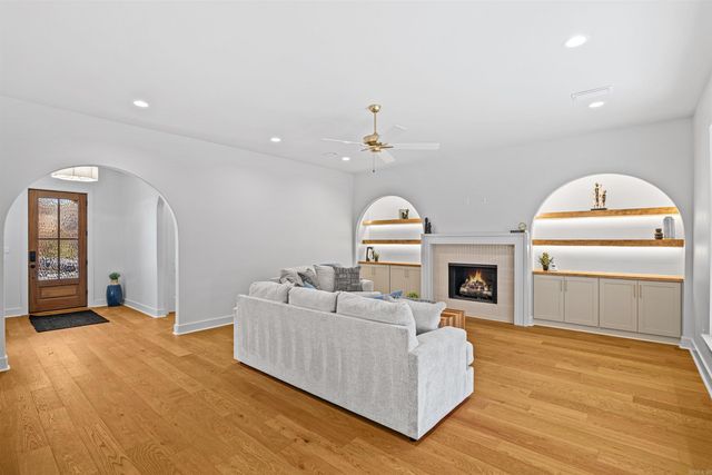 14415 Stonebrook Lane, Maumelle, AR 72113