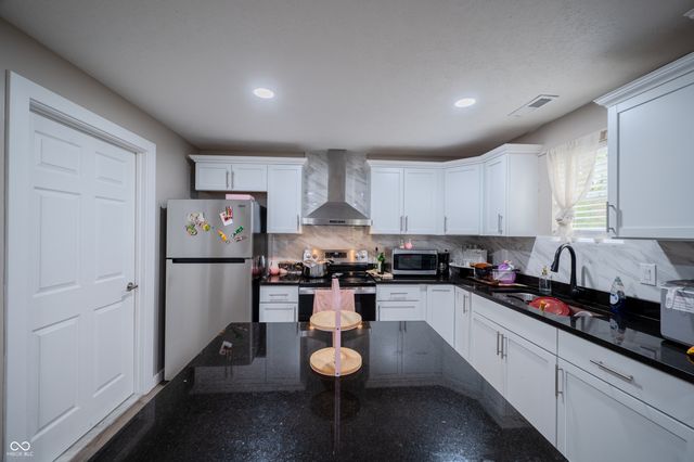 1027 N Elder Avenue, Indianapolis, IN 46222