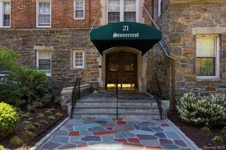 21 N Chatsworth Avenue 2J, Larchmont, NY 10538