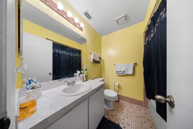 4255 Willow Pond Circle A, West Palm Beach, FL 33417