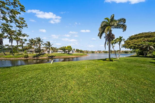 4255 Willow Pond Circle A, West Palm Beach, FL 33417