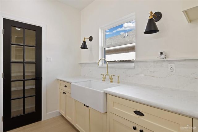 3310 Las Vistas Lane, Weslaco, TX 78596