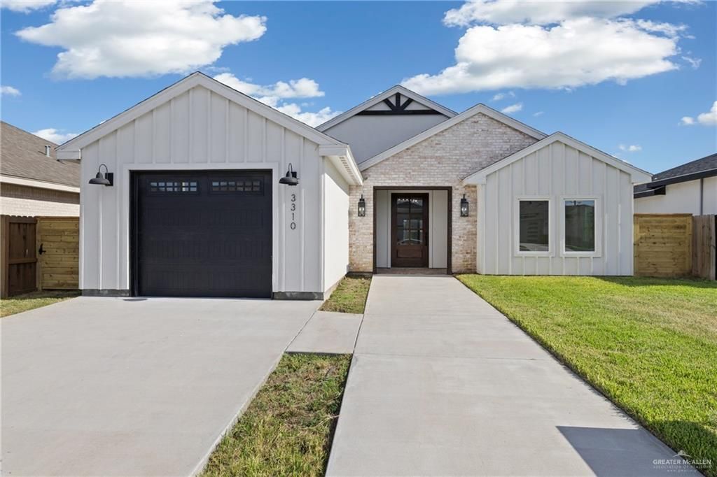 3310 Las Vistas Lane, Weslaco, TX 78596