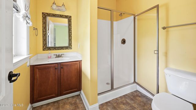 1016 Wiley Gaskins Road, Grifton, NC 28530
