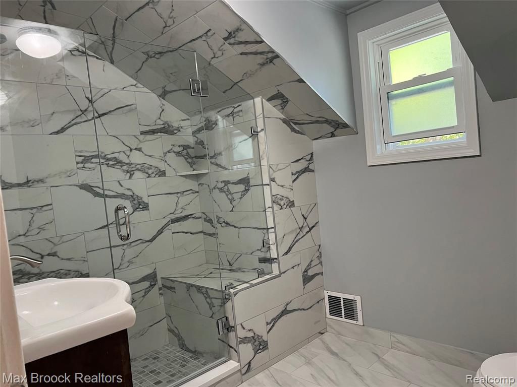 51136 Taylor Street, New Baltimore, MI 48047