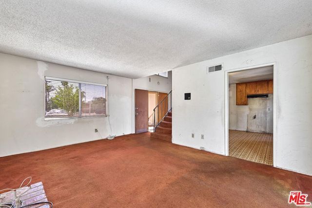 13260 Winfield Street, Panorama City (los Angeles), CA 91402
