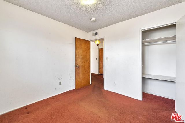13260 Winfield Street, Panorama City (los Angeles), CA 91402