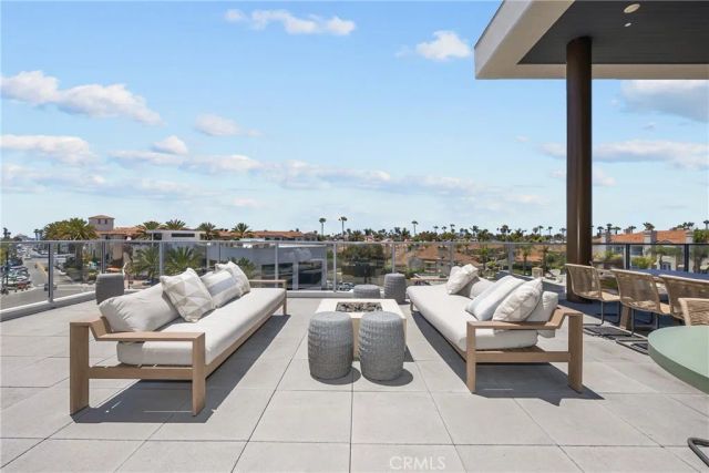 414 Main Street 200, Huntington Beach, CA 92648