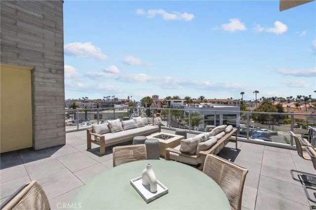 414 Main Street 200, Huntington Beach, CA 92648