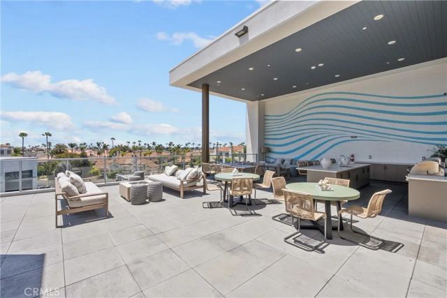 414 Main Street 200, Huntington Beach, CA 92648