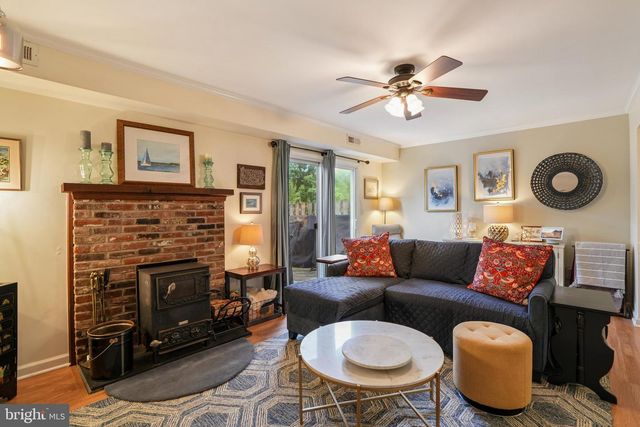 32 UNAMI TRL, Chalfont, PA 18914