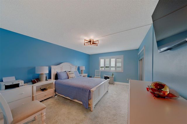 19029 US HIGHWAY 19 N 9-704, Clearwater, FL 33764