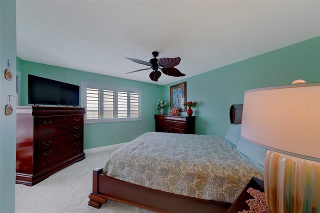 19029 US HIGHWAY 19 N 9-704, Clearwater, FL 33764
