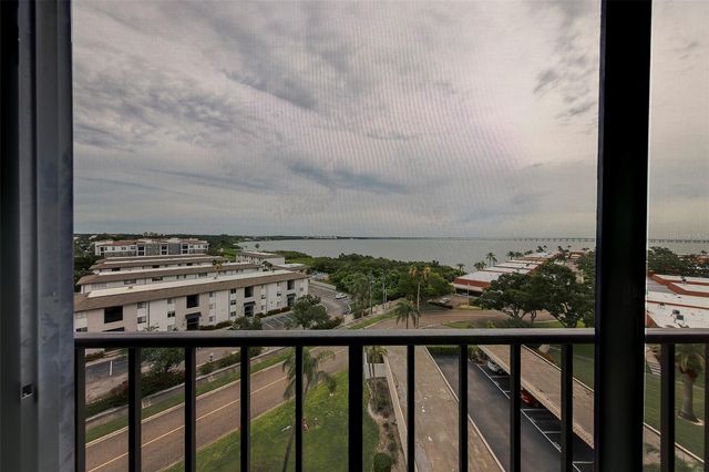 19029 US HIGHWAY 19 N 9-704, Clearwater, FL 33764
