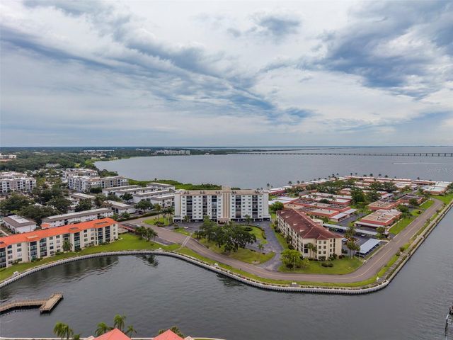 19029 US HIGHWAY 19 N 9-704, Clearwater, FL 33764