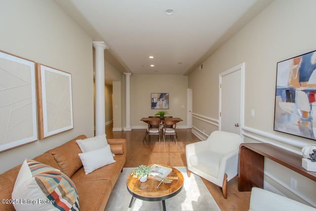 711 W Main St J, Louisville, KY 40202