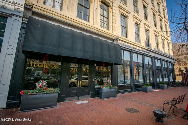 711 W Main St J, Louisville, KY 40202