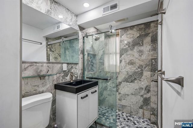 101 73rd Street, North Bergen, NJ 07047