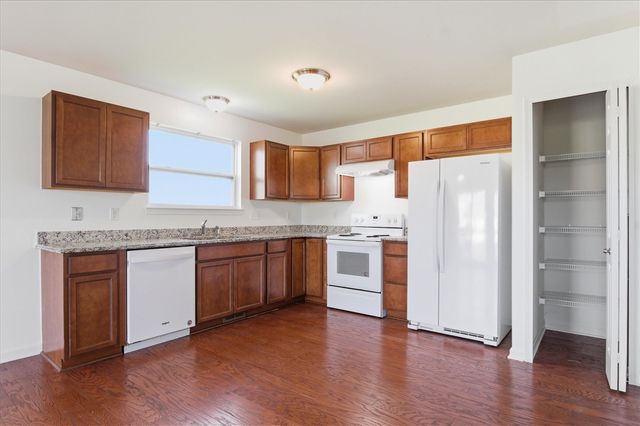 7062 Creekway Court, Ypsilanti, MI 48197