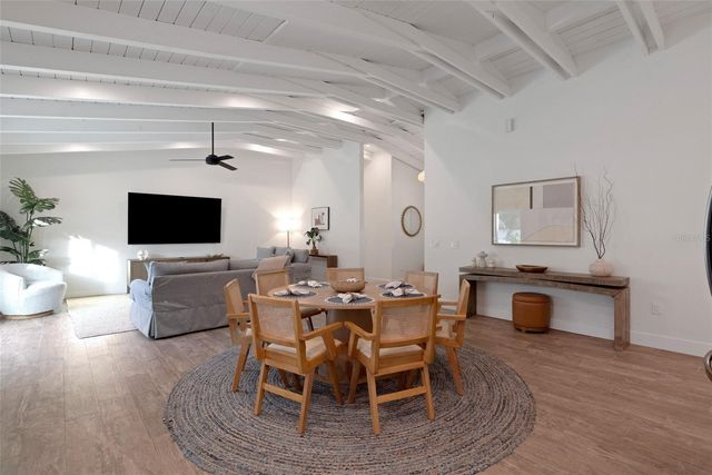 305 73RD STREET, Holmes Beach, FL 34217