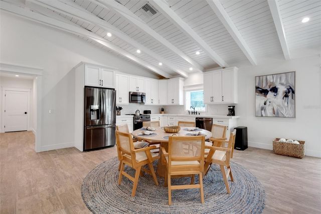 305 73RD STREET, Holmes Beach, FL 34217