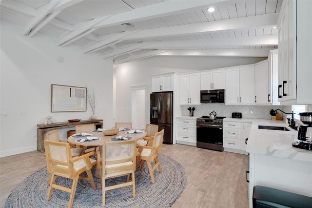 305 73RD STREET, Holmes Beach, FL 34217