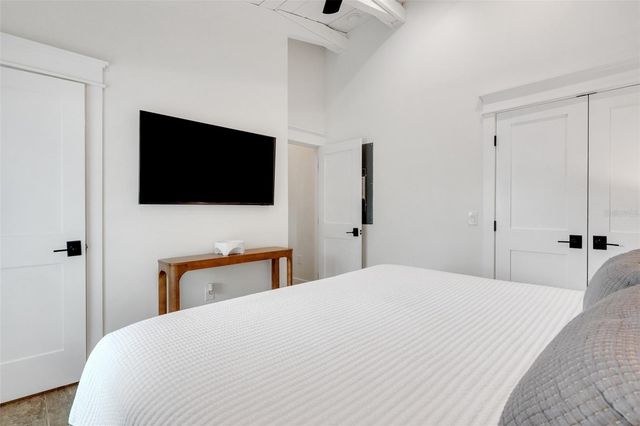 305 73RD STREET, Holmes Beach, FL 34217