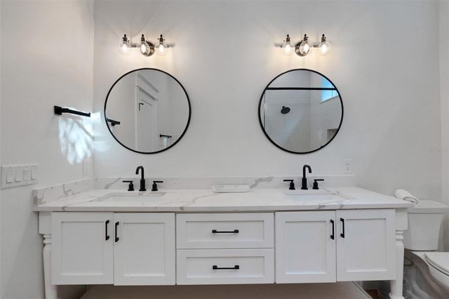 305 73RD STREET, Holmes Beach, FL 34217