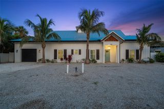 305 73RD STREET, Holmes Beach, FL 34217