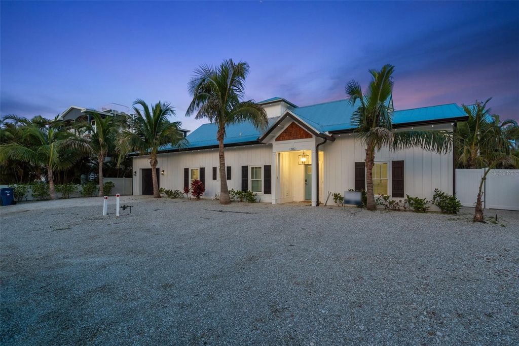 305 73RD STREET, HOLMES BEACH, FL 34217 — photo 2