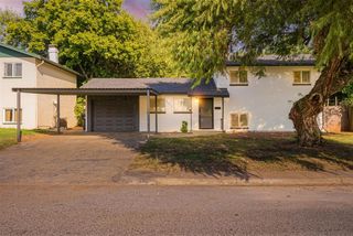 2404 Piccadilly Circle, Moore, OK 73160