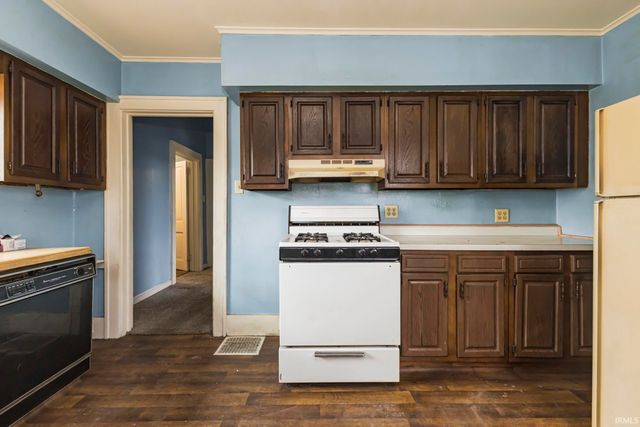 415 S Buffalo Street, Warsaw, IN 46580