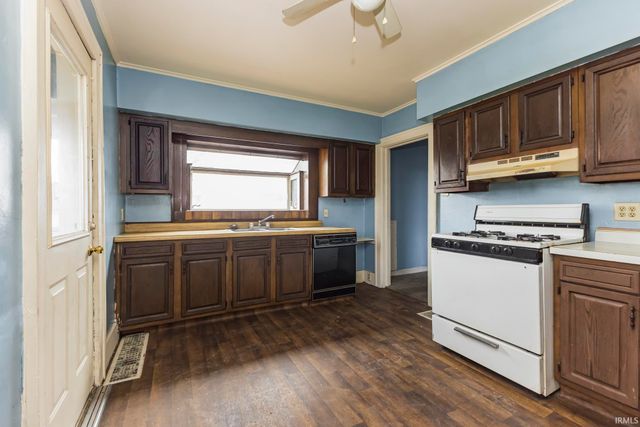 415 S Buffalo Street, Warsaw, IN 46580