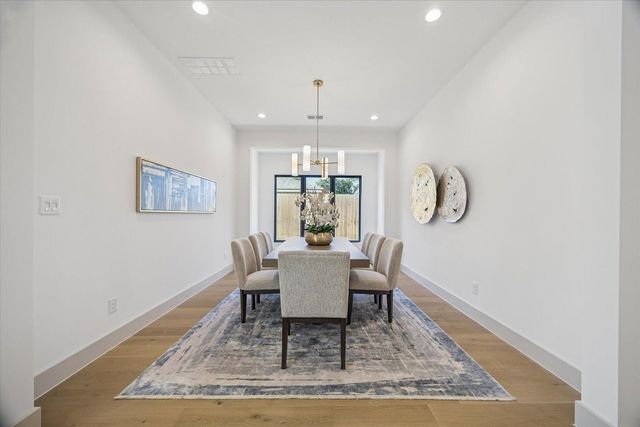 1622 Candlelight, Houston, TX 77018