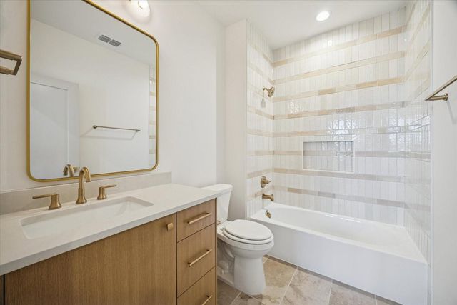 1622 Candlelight, Houston, TX 77018