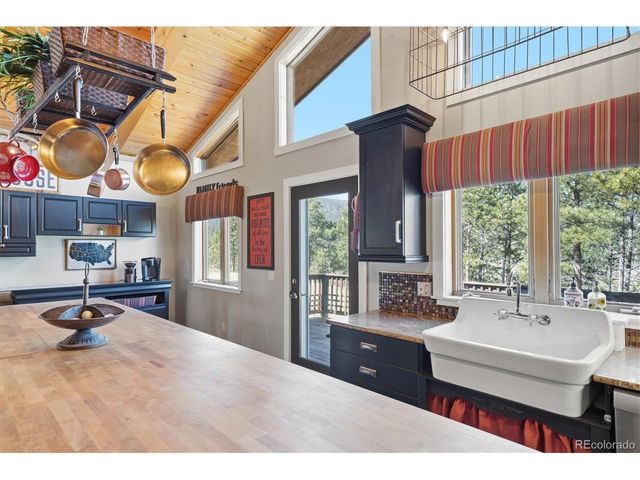 18505 Clovenhoof Dr, Palmer Lake, CO 80133