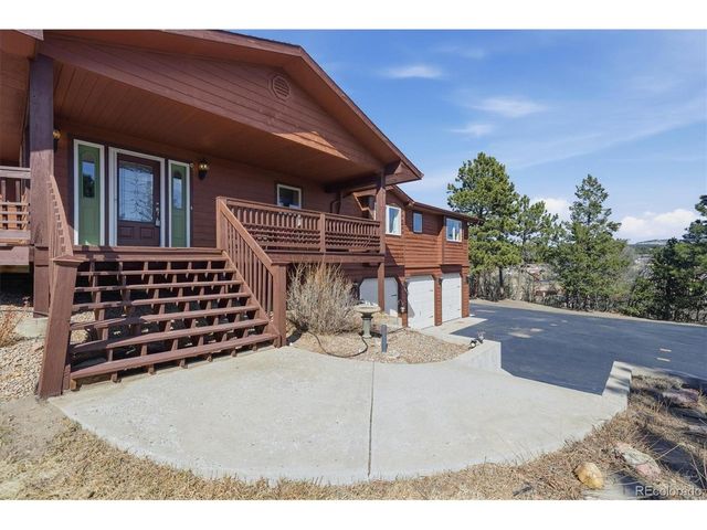 18505 Clovenhoof Dr, Palmer Lake, CO 80133