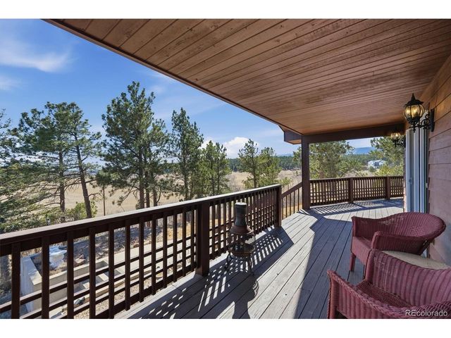 18505 Clovenhoof Dr, Palmer Lake, CO 80133