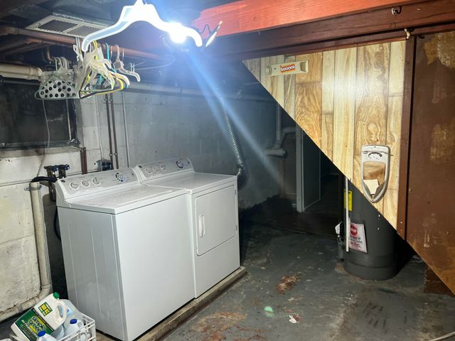 902 W 10th Street, Hobart, IN 46342