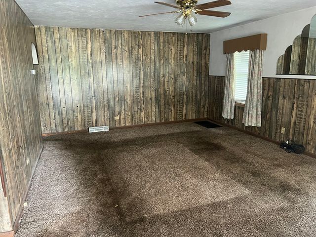 902 W 10th Street, Hobart, IN 46342